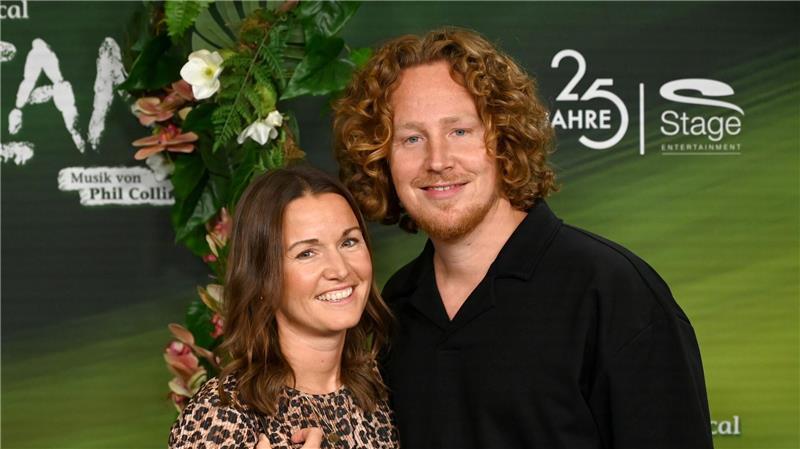 Auch Sänger Michael Schulte war mit seiner Ehefrau Katharina Mayer dabei.