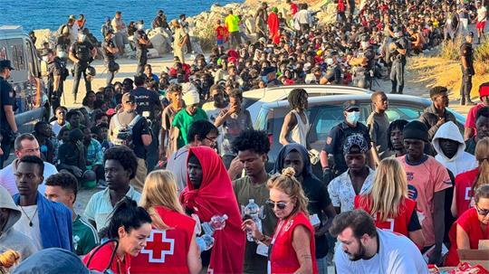 Auch Social Media könnte für die Migrationskrise in Ceuta mit mindestens 72 Toten verantwortlich sein.