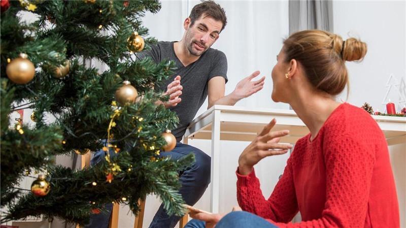 Weihnachten ohne Zoff? Ein Coach verrät, wie das geht Auch Streit kann mal zu Weihnachten gehören. Dabei sollte aber fair miteinander umgegangen werden.