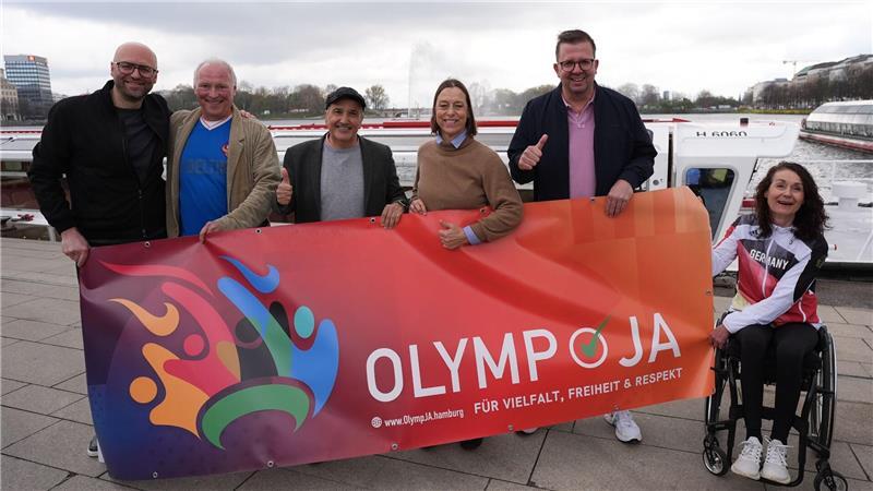 Auch Sylvia Pille-Steppat (rechts), Pararuderin, schloss sich der Initiative an.