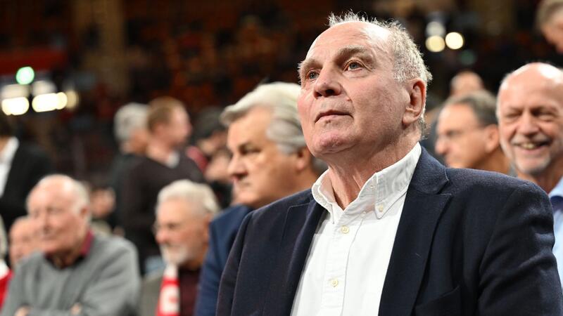 Hoeneß gegen Kroos-Comeback im DFB-Team - „Titanic-Signal“ Auch Uli Hoeneß äußerte sich zur deutschen Fußball-Nationalmannschaft.