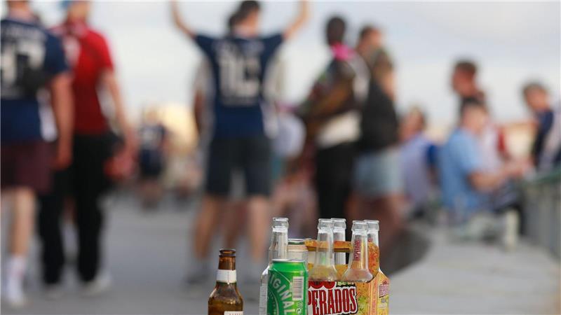 Auch am Ballermann sollte man am Strand nur legal verkaufte Produkte konsumieren. (Archivfoto)