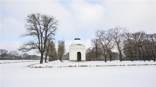 Auch am Wochenende können sich Bewohner in Niedersachsen auf kaltes Winterwetter einstellen. (Archivbild)