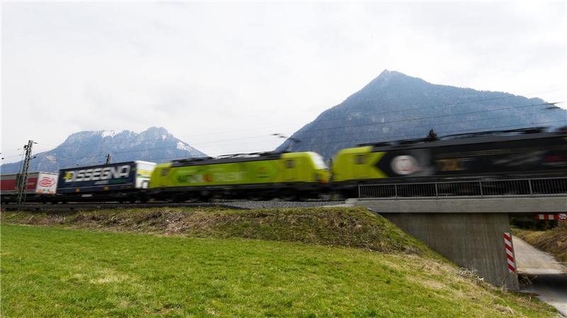 Jeder fünfte Europäer ist zu viel Verkehrslärm ausgesetzt Auch an Bahntrassen herrscht oft ein hoher Lärmpegel. (Illustration)