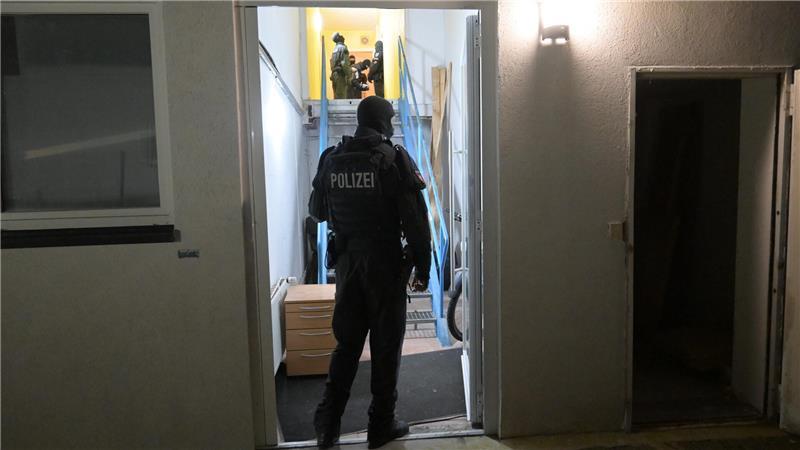 Auch das Obergeschoss des Wohnhauses in der Altländer Straße wurde im März 2024 durchsucht.