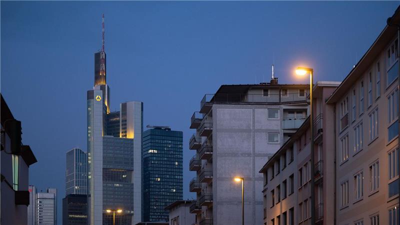 Reichstagskuppel-Architekt Foster wird 90 Auch der Commerzbank-Tower gehört zu den Werken seines Büros. (Archivbild)