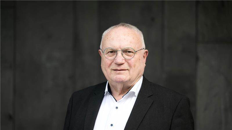 Auch der frühere Bremer Finanzstaatsrat Hans-Henning Lühr ist Vermittler. (Archivbild)
