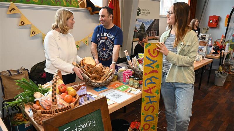 Auch die Foodsharing-Initiative informierte.