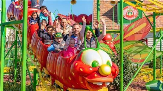 Auch die beliebte Raupenbahn soll in den Stader Nachbarkreis kommen.