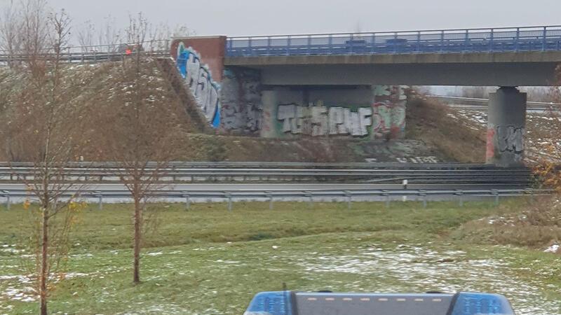 Auch eine Brücke an der A26 wurde beschädigt.