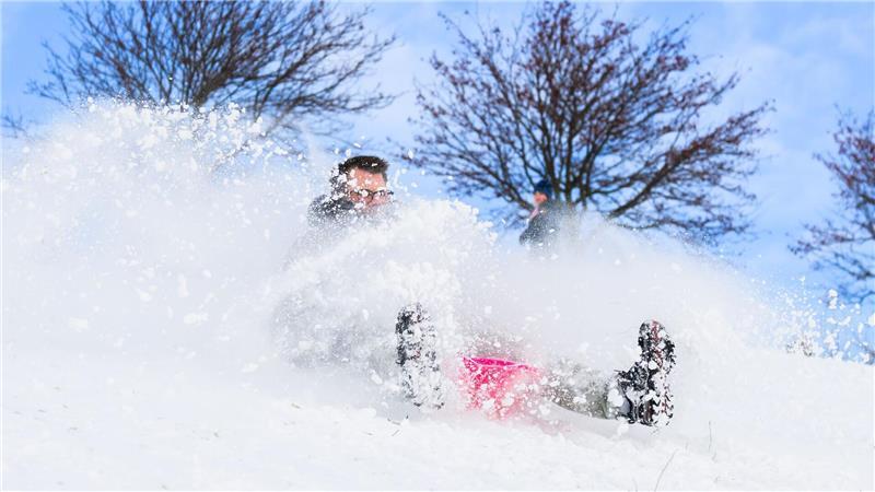 Auch für die schönen Seiten des Winterwetters blieb Zeit - wie hier am Kronsberg in der Region Hannover. 