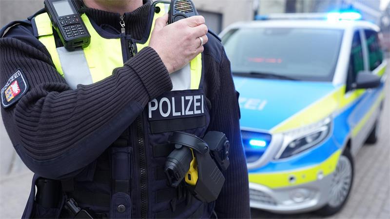 Auch gegen die Beamten zeigte sich der Braunschweiger aggressiv.