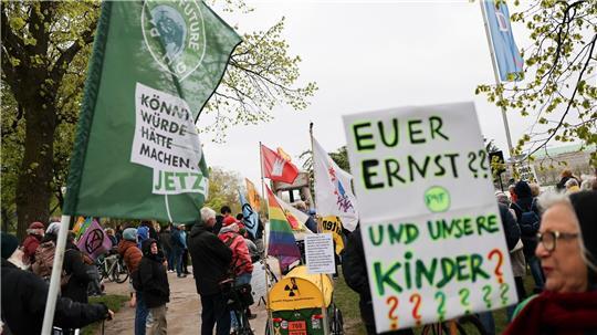 Auch in Hamburg folgten Menschen dem Aufruf von Fridays For Future.