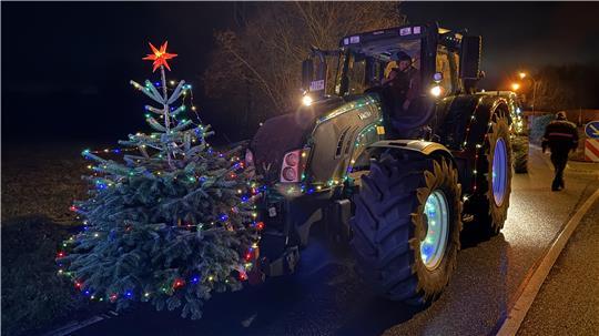 Auch in Kehdingen finden vor Weihnachten noch Lichterfahrten statt.