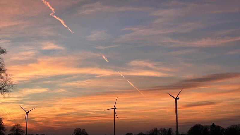 Auch in der Samtgemeinde Oldendorf-Himmelpforten gibt es noch reichlich Potenzialflächen für Windparks, hier Windkraftanlagen zwischen Estorf und Kranenburg.