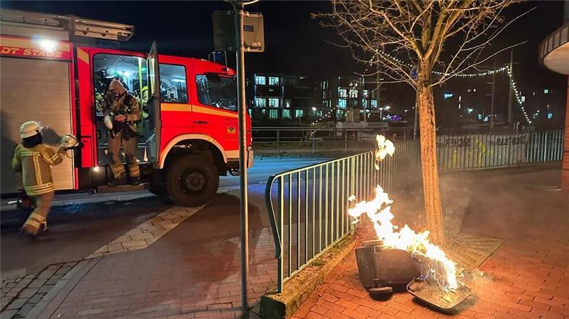 Brandserie in Stade – Feuerwehr rückt mehrmals aus Auch in der Stader Hansestraße brennt es.