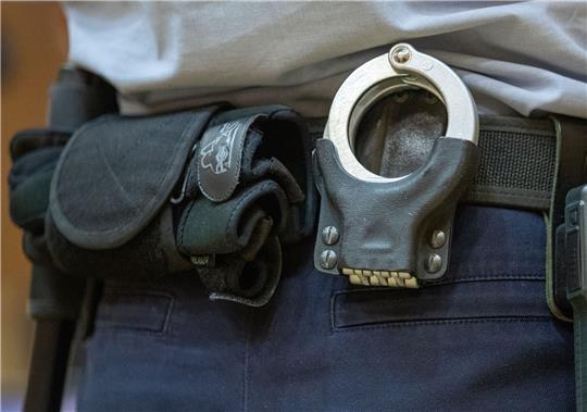 Auf Antrag der Staatsanwaltschaft Stade erließ das Amtsgericht Cuxhaven am Freitag einen Untersuchungshaftbefehl gegen den 41-jährigen Cuxhavener. Foto: dpa