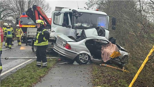 Auf Höhe Grauerort sind am Freitag zwei Fahrzeuge kollidiert.