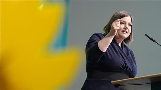 Auf Initiative Fegebanks hatte Rot-Grün vertrauliche Gespräche mit den Initiatoren des Zukunftsentscheids geführt - ohne Einigung.