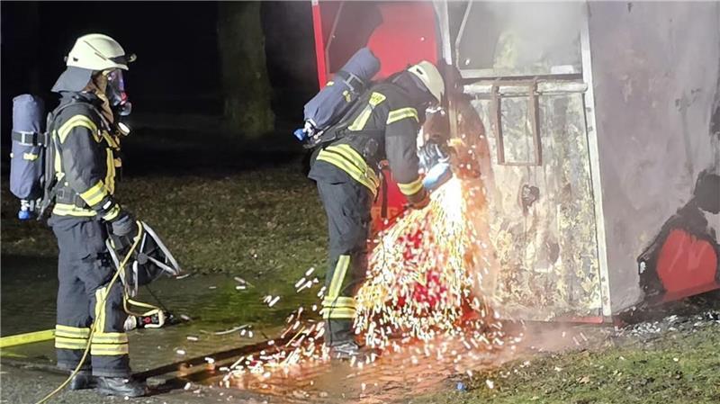 Auf Instagram teilte die Freiwillige Feuerwehr Apensen ein Foto vom Einsatz.