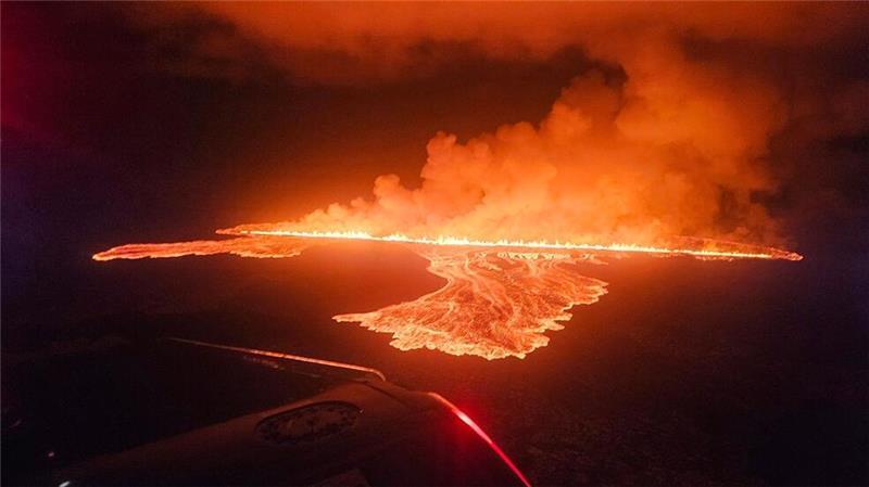 „Natur ist unberechenbar“ - Neuer Vulkanausbruch auf Island Auf Island hat sich abermals die Erde aufgetan.