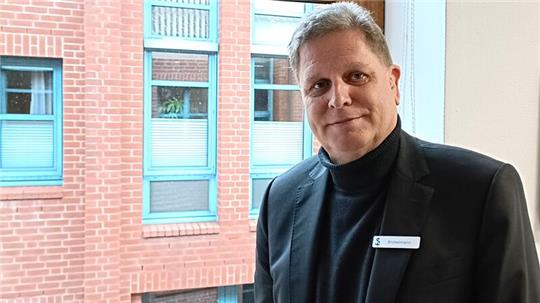 Auf Sparkurs: Stadtrat und Kämmerer Carsten Brokelmann hat die Zahlen des Haushalts im Blick.