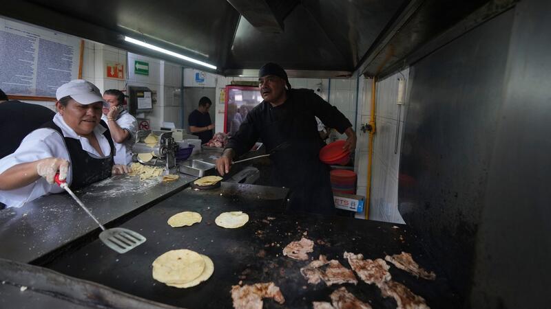 Taco-Imbiss in Mexiko erhält Michelin-Stern Auf das Wesentliche reduziert: der Taco-Imbiss „El Califa de León“.