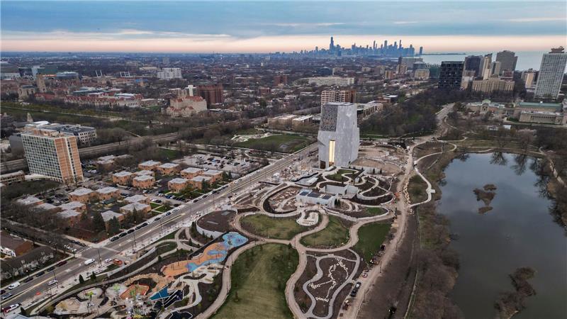 Erfolge, kaum Patzer: Obama-Museum in Chicago öffnet bald Auf dem Campus finden sich auch ein Forum, eine Mehrzweckhalle und ein Teil der Stadtbibliothek. (Archivbild)