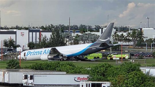 Auf dem Flughafen in Miami kam es zu einem Unfall. 