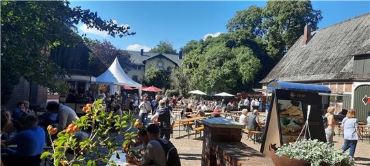 Auf dem Gut Deinster Mühle gibt es für fast jeden Geschmack etwas zum Essen. Foto: Fehlbus