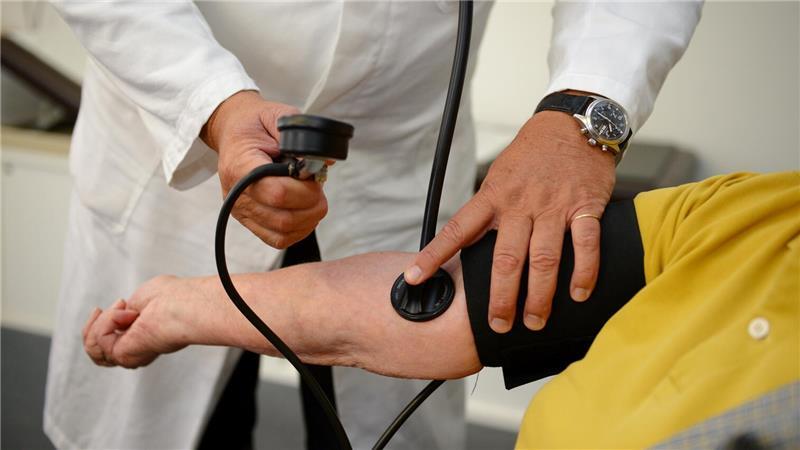 Auf dem Land müssen zukünftig immer weniger Hausärzte immer mehr Patienten versorgen.