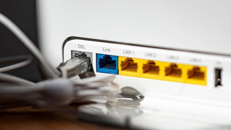 Schlechtes Internet? Preisminderung nur wenig genutzt Auf dem Papier klingt der Internetvertrag großartig, in der Praxis hingegen hakt es gewaltig? Ist das der Fall, so haben die Bundesbürger seit Dezember 2021 einen Anspruch auf geringere Zahlungen an ihren Internetanbieter.