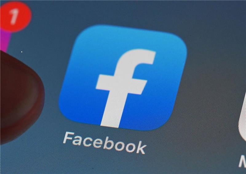 Für wen Facebook und Instagram kostenpflichtig werden sollen Auf dem Smartphone soll das Abo 13 statt 10 Euro kosten.