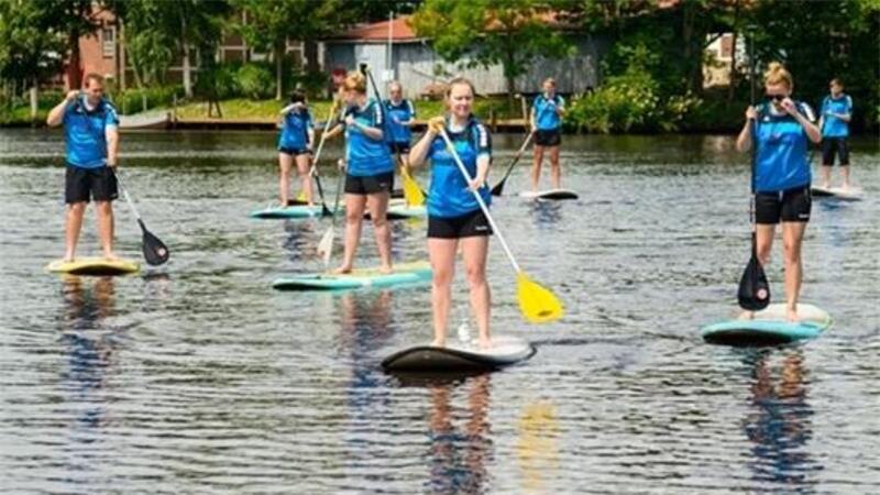 Auf dem Wasser sorgen dieses Jahr erneut der BWV Hansa und der Sup Club für Spaß und Spannung.