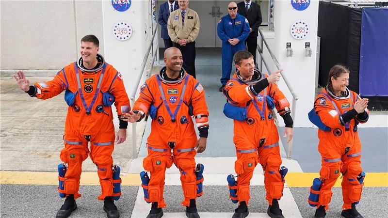 Auf dem Weg zur Startrampe - Artemis II-Mission