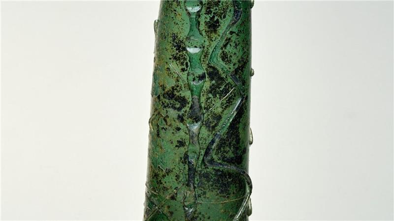Auf dem vom Düsseldorfer Kunstpalast zur Verfügung gestellten undatierten Bild ist ein grüner Glas-Phallus aus dem 16. Jahrhundert zu sehen. Das Objekt ist Teil der Ausstellung „Sex Now“ im NRW-Forum.