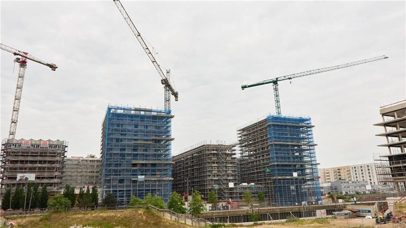 Auf den deutschen Baustellen gilt ab April ein bundesweit einheitliches Tarifgefüge.  