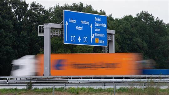 Auf der A1 in Fahrtrichtung Bremen wird die Ausfahrt Sittensen gesperrt.