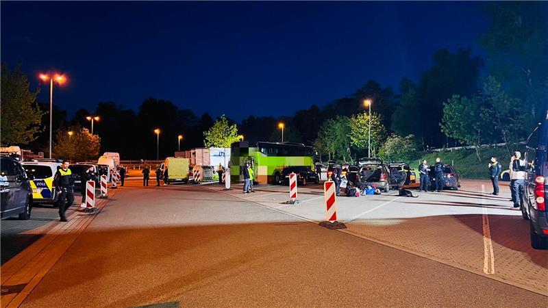 Auf der A1 wurden 254 Fahrzeugen an der Rastanlage Aarbachkate kontrolliert.