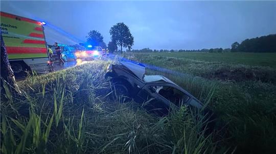 Auf der L113 zwischen Großenwörden und Hüll ist am Mittwochabend eine Autofahrerin verunglückt.