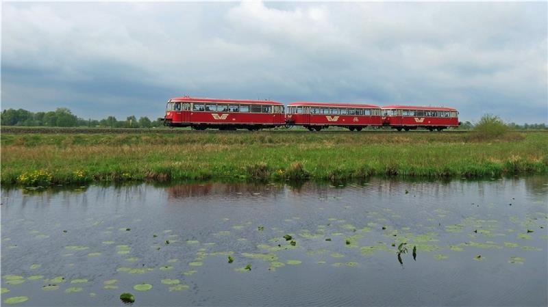 Auf der Moorexpress-Strecke sollen bald wieder moderne Züge für den Personennahverkehr unterwegs sein. Foto: Wisser