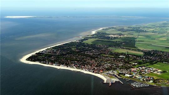 Auf der Nordsee-Insel Föhr ist auf einem Jahrmarkt ein Mann ums Leben gekommen. (Archivbild)