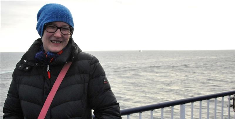 Melbeck genießt das Leben nach dem Handball Auf der Ostsee zwischen Dänemark und Deutschland: Stefanie Melbeck hat die Handball-Fans aus Buxtehude zur Europameisterschaft nach Schweden begleitet. Foto Scholz