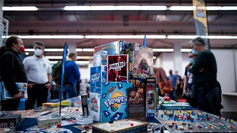 11 Fakten über Brettspiele, die Sie kennen sollten Auf der SPIEL können vor Ort die neusten Spiele ausprobiert und gekauft werden.
