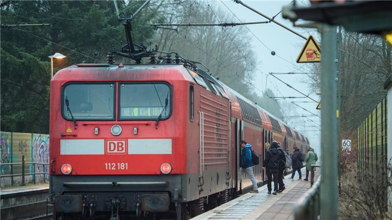 Auf der Strecke Hamburg-Kiel sind bereits Kameras in den Zügen im Einsatz. (Symbolbild)
