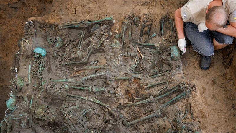 Auf einem Pestfriedhof aus dem 17. Jahrhundert in Nürnberg wurden viele Hundert Tote entdeckt. (Archivbild)