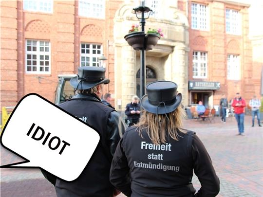 Auf einer Kundgebung von Corona-Leugnern in Buxtehude im Dezember 2020 fiel das strafbare Wörtchen „Idiot“.