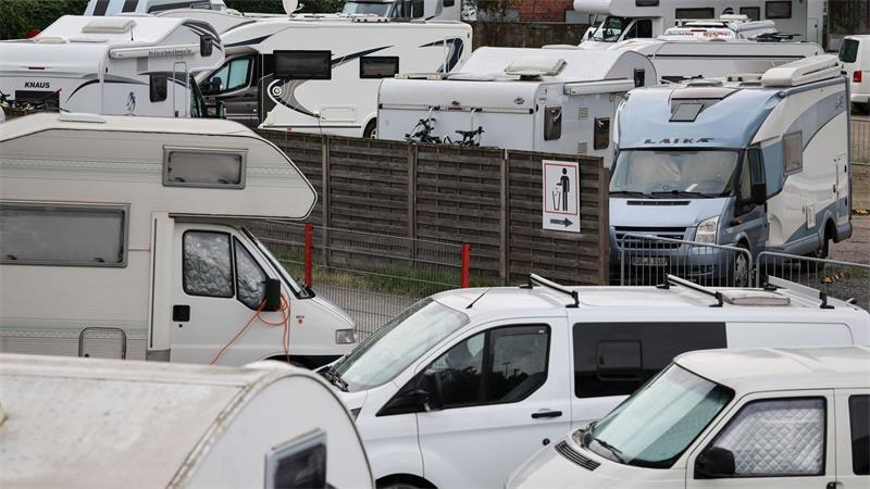 Auf einigen Stellplätzen für Wohnmobil und Caravan müssen Urlauber im Norden in diesem Jahr mehr zahlen - auf diesem Platz in Hamburg bleiben die Preise aber wie im Vorjahr.