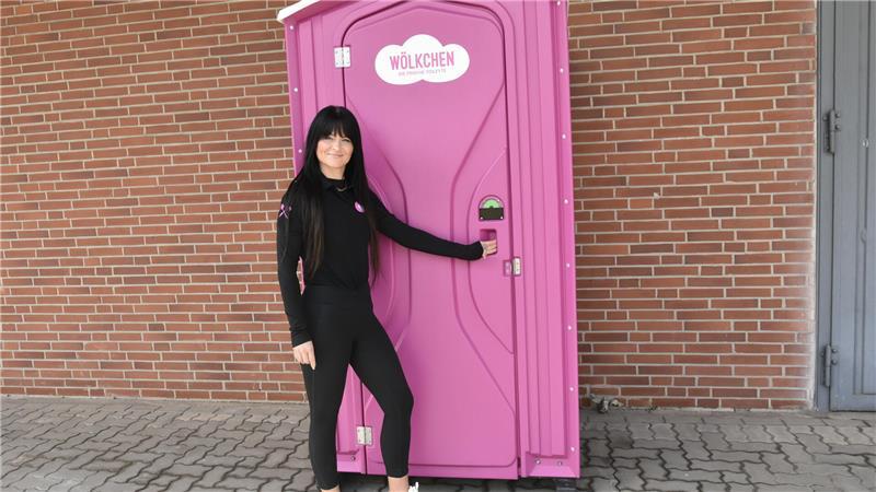 Toiletten mit Bubblegum-Duft: Das steckt hinter den pinken WCs im Alten Land Auffallend ist die pinke Farbe.