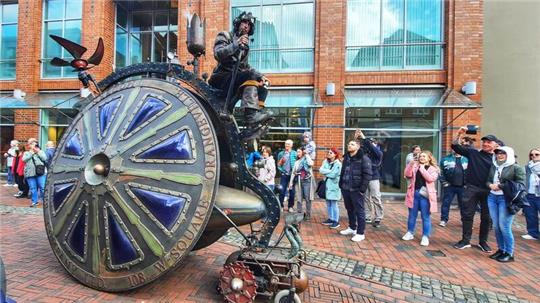 Aufnahme vom Steampunk-Festival 2023 in der Buxtehuder Altstadt. Die Neuauflage ist jetzt gesichert.